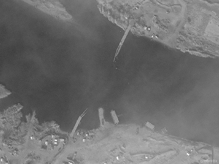 Наказав довго жити: міст, який будували росіяни, пішов під воду (реакція мережі)