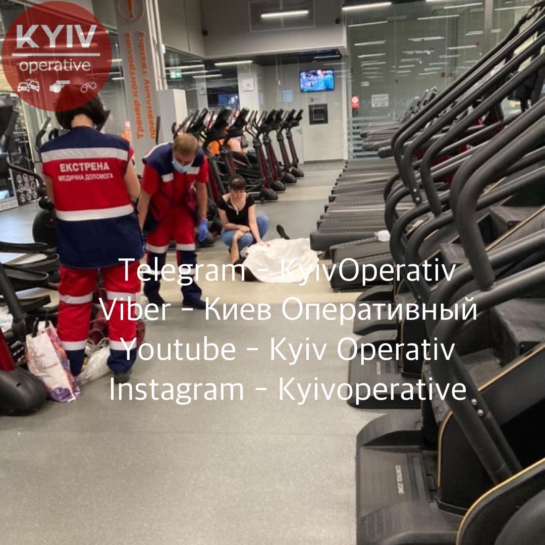 В клубе Sport Life умер посетитель: врач просто стоял рядом