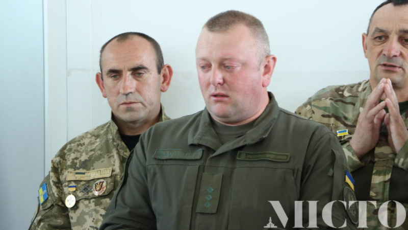 В Івано-Франківську провели в останню путь загиблого на Донбасі бійця (фото)