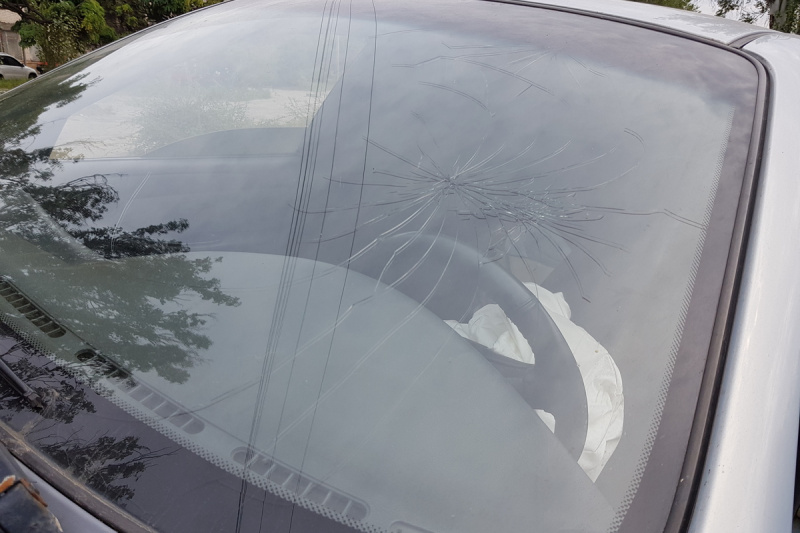 Был сильно пьян: в Днепре водитель спровоцировал аварию (фото)