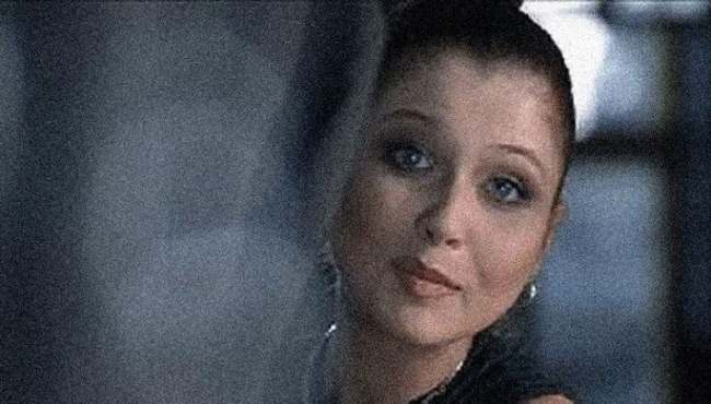 "Уснула с сигаретой в руке": известная российская актриса попала в реанимацию