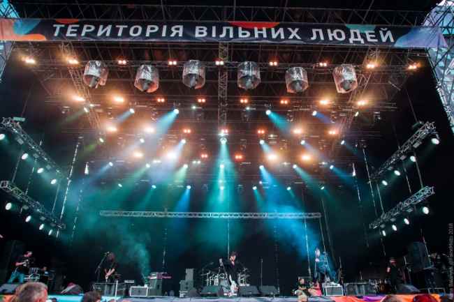 Мир любви, мира и добра: яркий фоторепортаж с фестиваля &quot;Файне Місто&quot;