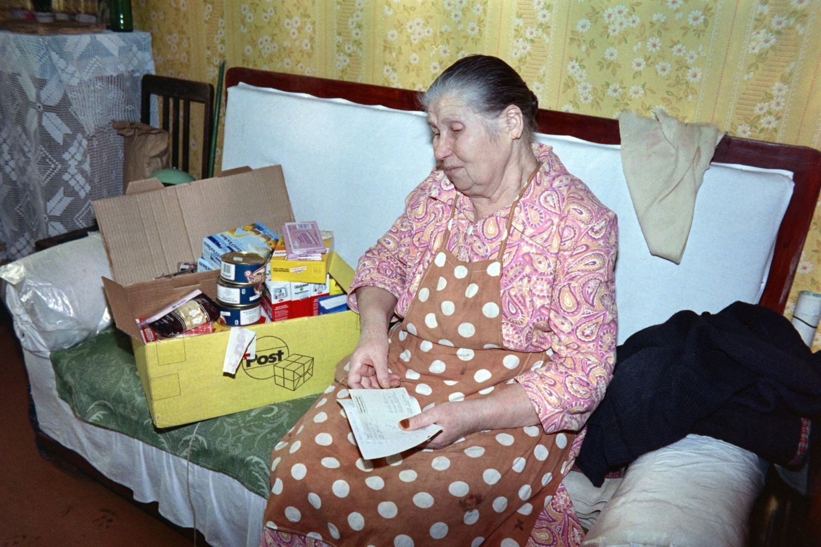 Всплыли запрещенные фото последних дней СССР. Возвращаться в этот ужас точно не захочется