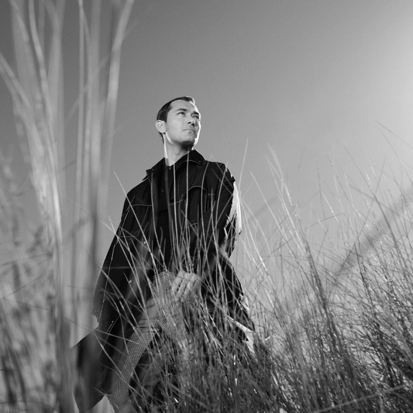 Джуд Лоу стал лицом новой кампании Prada