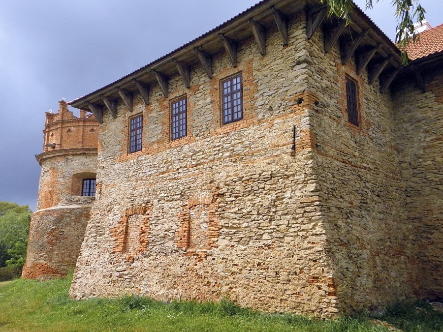 Четыре крепости за уикенд: тур выходного дня из Киева