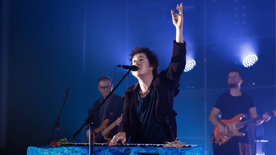 Співак Дмитро Шуров