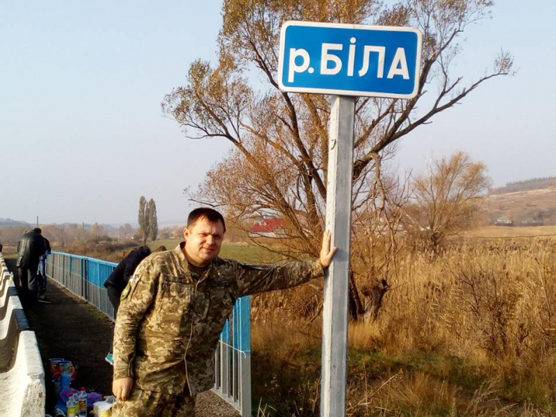 В Луганской области молодежь сделала патриотичными два моста