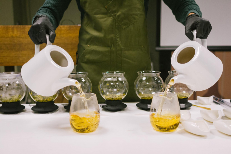 Вищий пілотаж: українець став чемпіоном із заварювання чаю