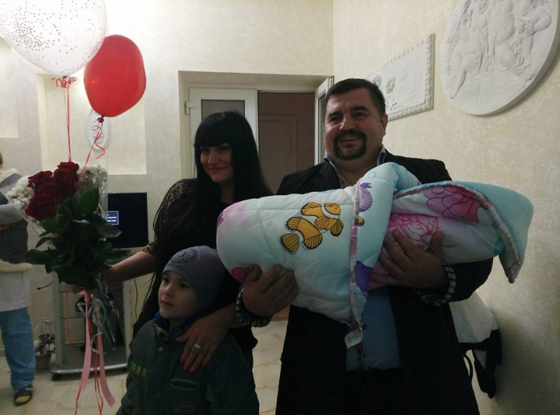 &quot;Вместо одной - тысячи&quot;: в Одессе ребенка назвали в честь Амины Окуевой