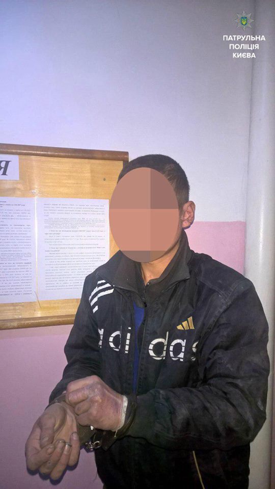 У Києві чоловік спіймав "на гарячому" п'яного домушника