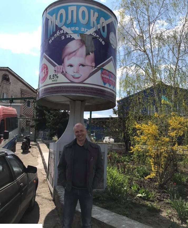 В Одессе нашли повзрослевшего мальчика с банки советской сгущенки (фото)