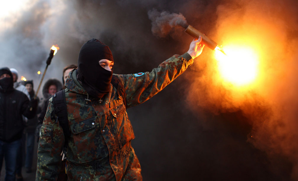 Яскравий фоторепортаж зі вшанування Дня пам'яті Героїв Крут в Києві