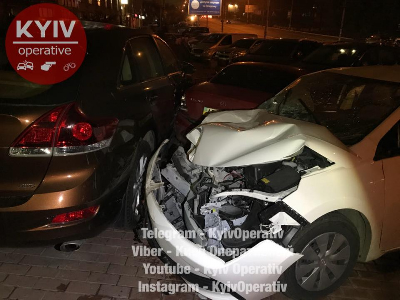 "Почти как в Харькове": в Киеве таксист устроил масштабную аварию