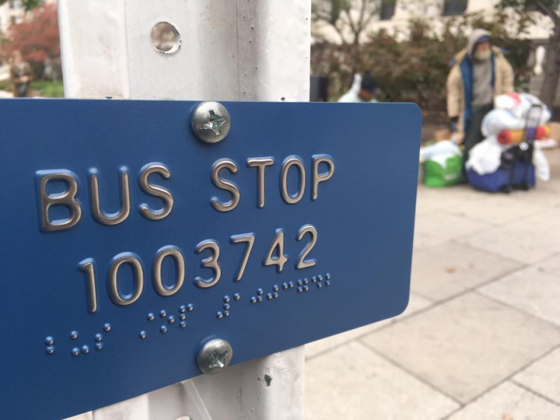 "Паралельний світ" волонтер сколихнула мережу, порівнявши Україну й США (фото)