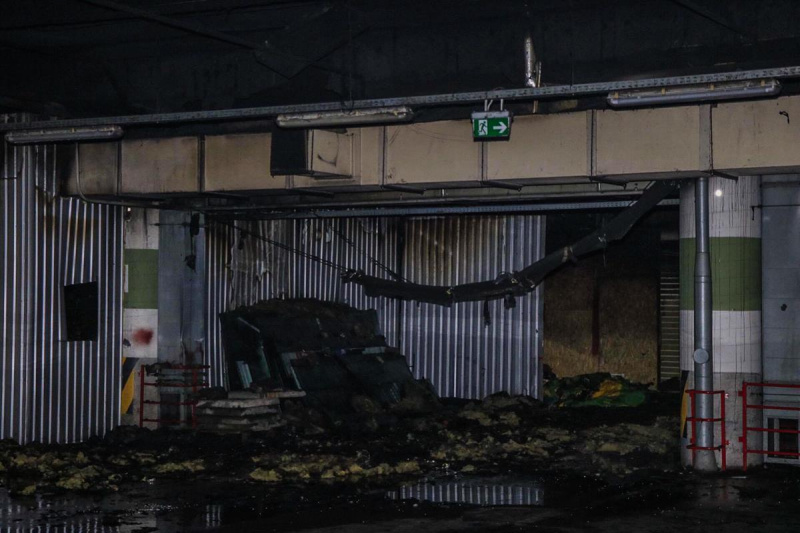 В Киеве произошел пожар в популярном гипермаркете: появились подробности инцидента