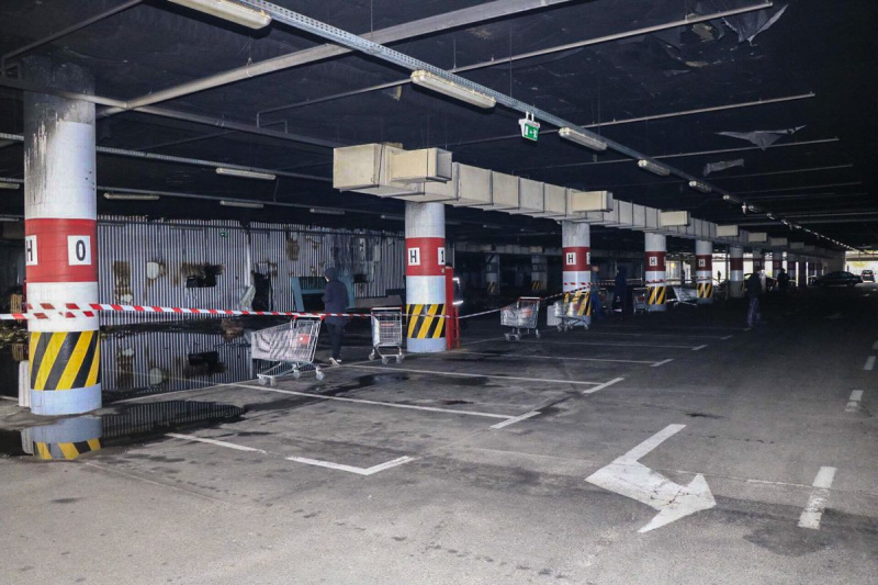 В Киеве произошел пожар в популярном гипермаркете: появились подробности инцидента