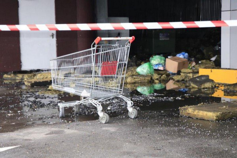 В Киеве произошел пожар в популярном гипермаркете: появились подробности инцидента