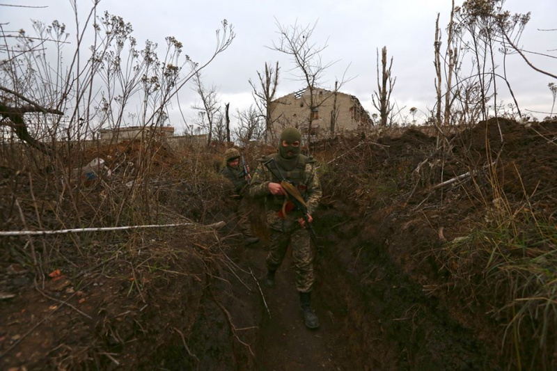 Бездомні коти і повна розруха: в мережі показали фото авдіївської "промки"