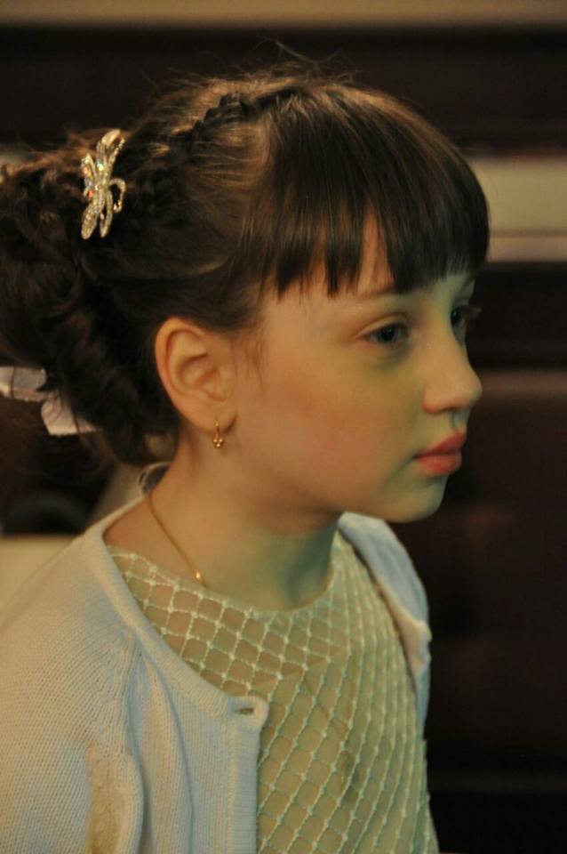 Прохання про допомогу: у мережі просять допомогти 9-річній Діані, якій терміново потрібна операція