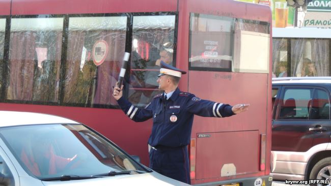 В Керчи из-за репетиции парада перекрыли дороги