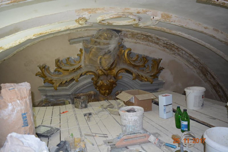 "Творці": в мережі показали, як проходить реставрація Андріївської церкви (фото)