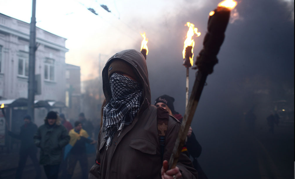 Яскравий фоторепортаж зі вшанування Дня пам'яті Героїв Крут в Києві