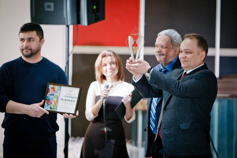 Крымский политзаключенный стал лауреатом украинской премии волонтеров