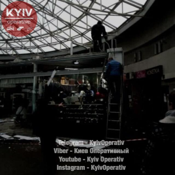 &quot;Разруха и фарс&quot;: в Киеве произошел масштабный снос МАФов