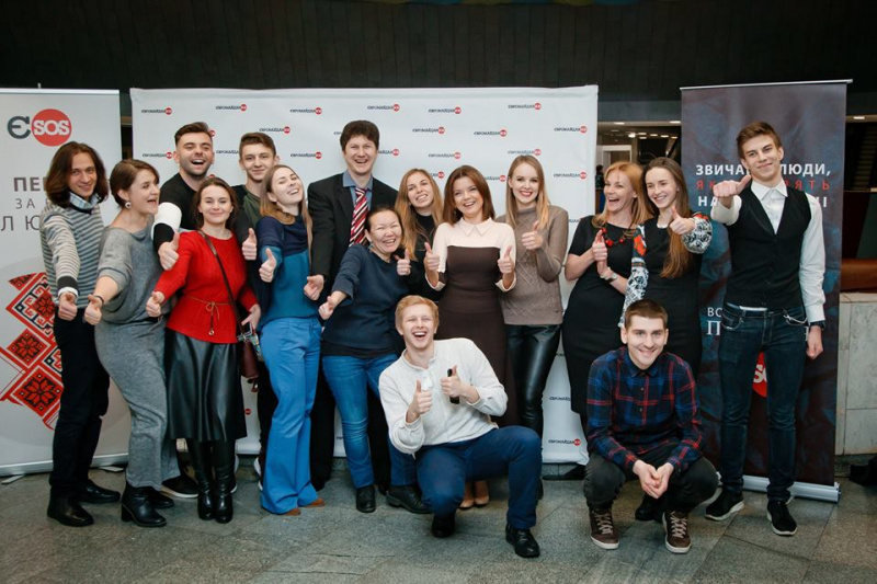 Крымский политзаключенный стал лауреатом украинской премии волонтеров