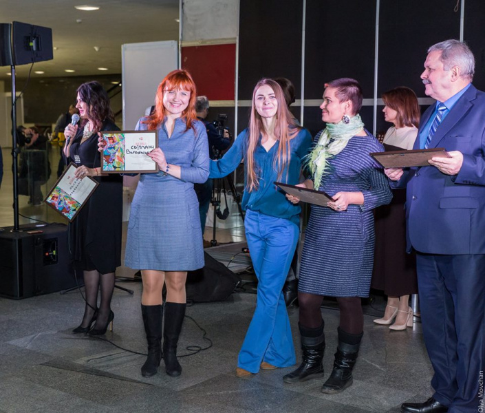 Крымский политзаключенный стал лауреатом украинской премии волонтеров