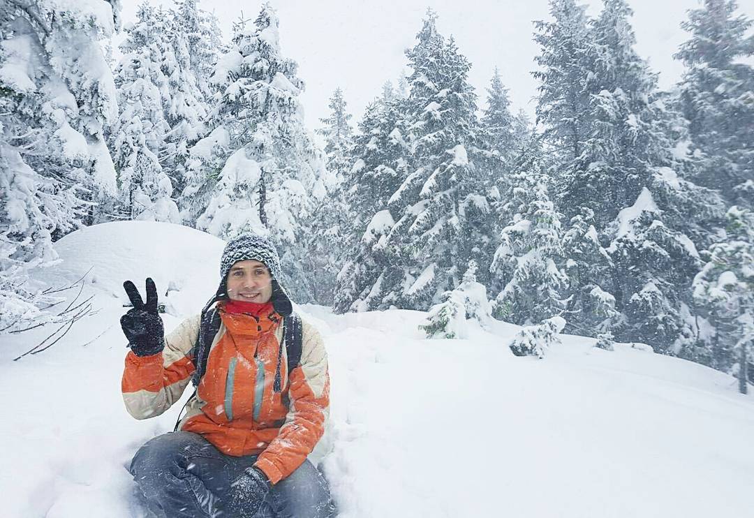 Зима в Карпатах: приголомшливі сніжні селфі від українців