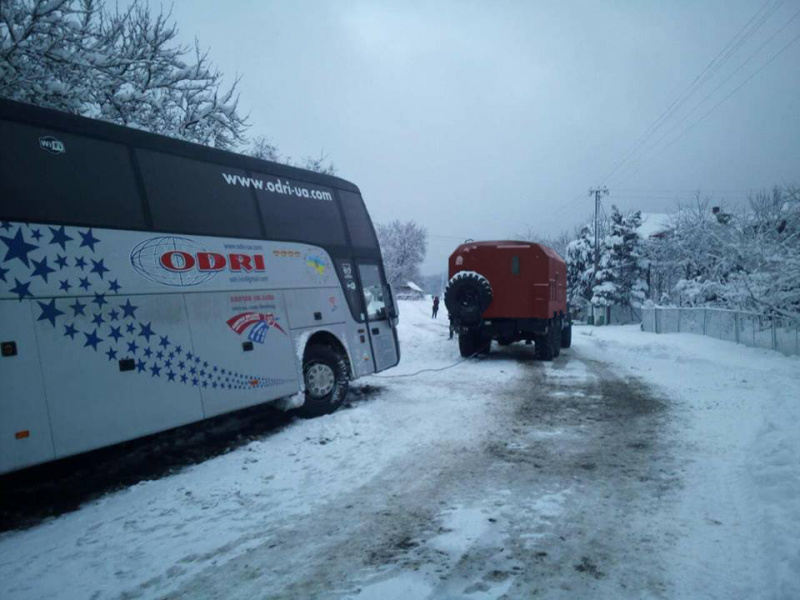 У Закарпатській області близько 50 туристів потрапили в аварію