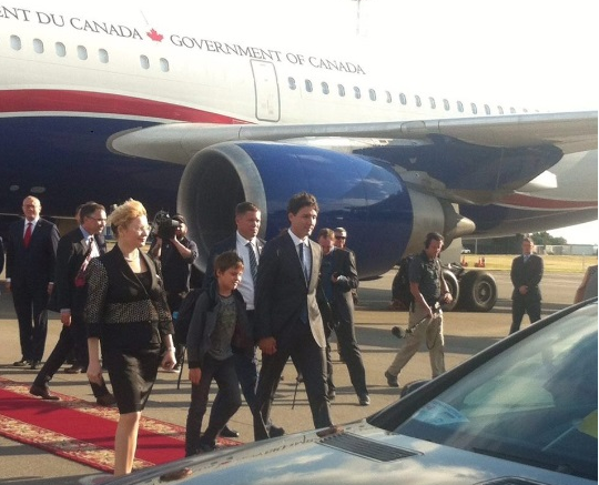 Премьер Канады встретился с украинскими военными