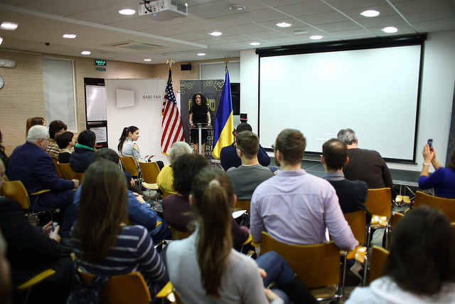 &quot;СРСР робив усе, щоб про це замовчати&quot;: у Києві показали фільм про українців, які рятували євреїв під час Голокосту