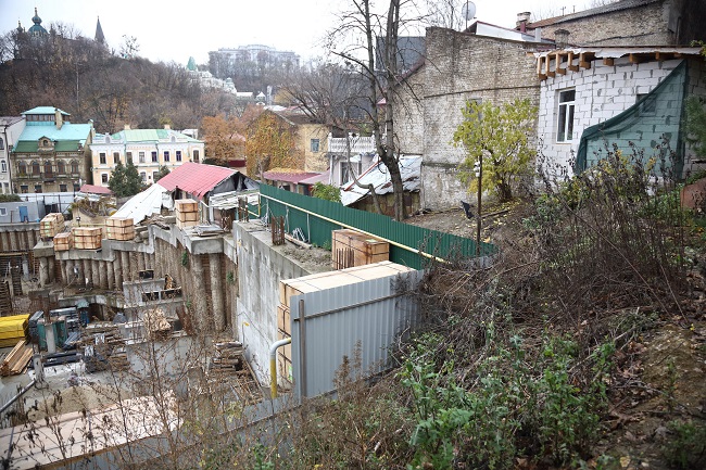 Стройка на Андреевском спуске