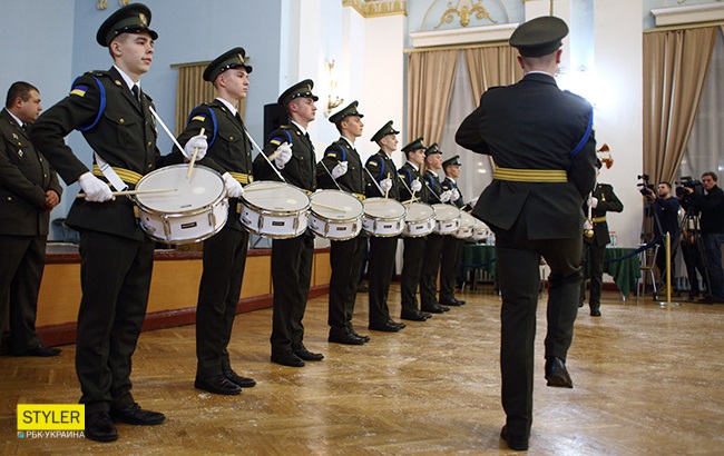 В ритме танго: в Киеве отгремел кадетский бал (фоторепортаж)