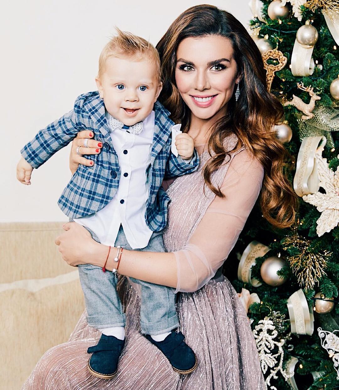 Анна Седокова показала трогательные фото своих детей