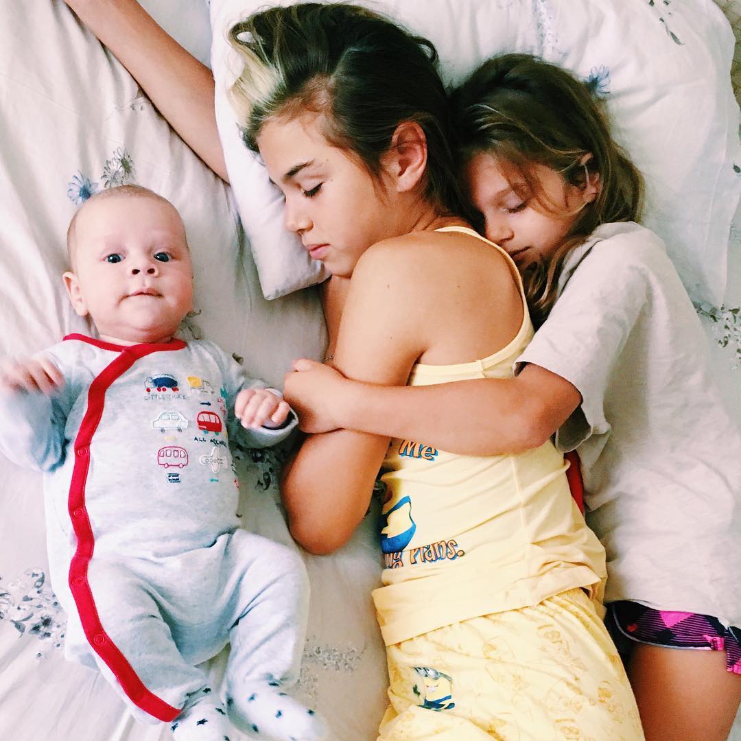 Анна Седокова показала трогательные фото своих детей