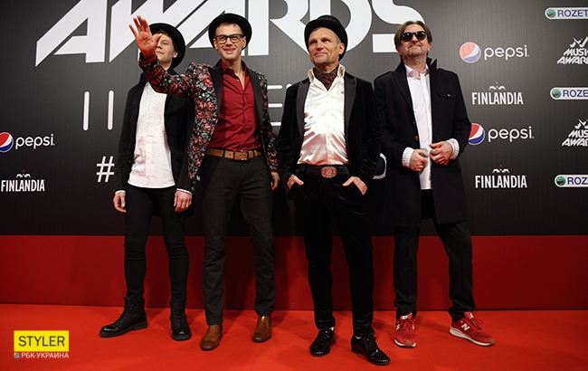 М1 Music Awards 2017: звезды на красной дорожке премии (фоторепортаж)