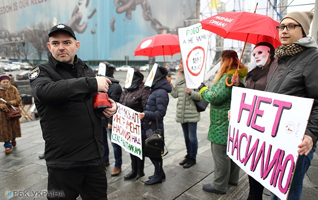 Нет насилию: в Киеве состоялась уличная акция в защиту работников секс-индустрии (фото)