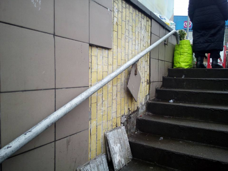 "У себя на кухне так же сделали?": в сети возмутились ремонтом подземного перехода в Киеве