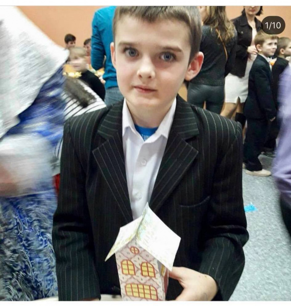 У Полтаві подарунки для дітей з інтернату до Дня Святого Миколая викинули в сміття