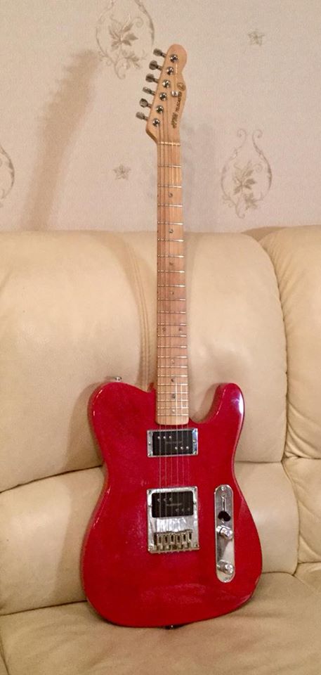 "Плот" под гитару, сидя на диване": одиозный российский певец насмешил соцсети забавным предложением