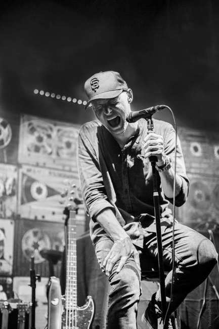 &quot;Благодаря тебе&quot;: лидер группы &quot;Бумбокс&quot; записал видео в поддержку украинских бойцов