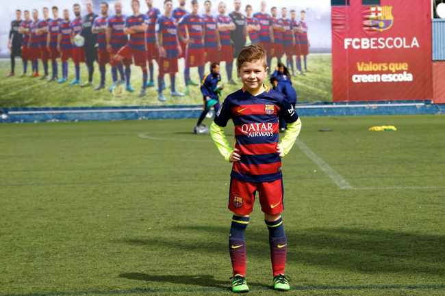 Восьмилетний украинец стал футболистом "Барселоны" (фото)