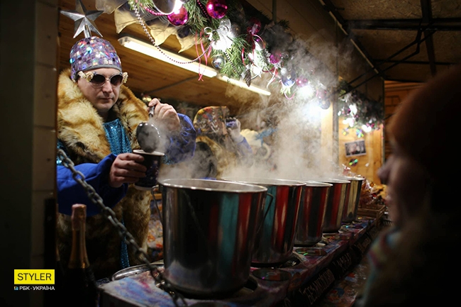 Открытие елки в Киеве: появились впечатляющие фото новогодней красавицы (фоторепортаж)