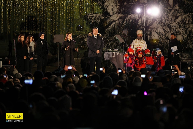 Открытие елки в Киеве: появились впечатляющие фото новогодней красавицы (фоторепортаж)