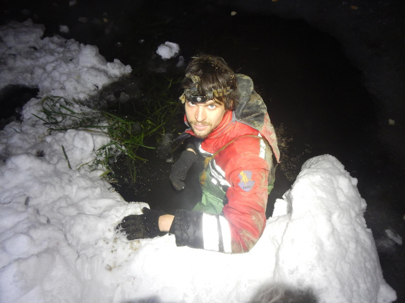 Сеть восхитила спецоперация по спасению утки в Киеве (фото)