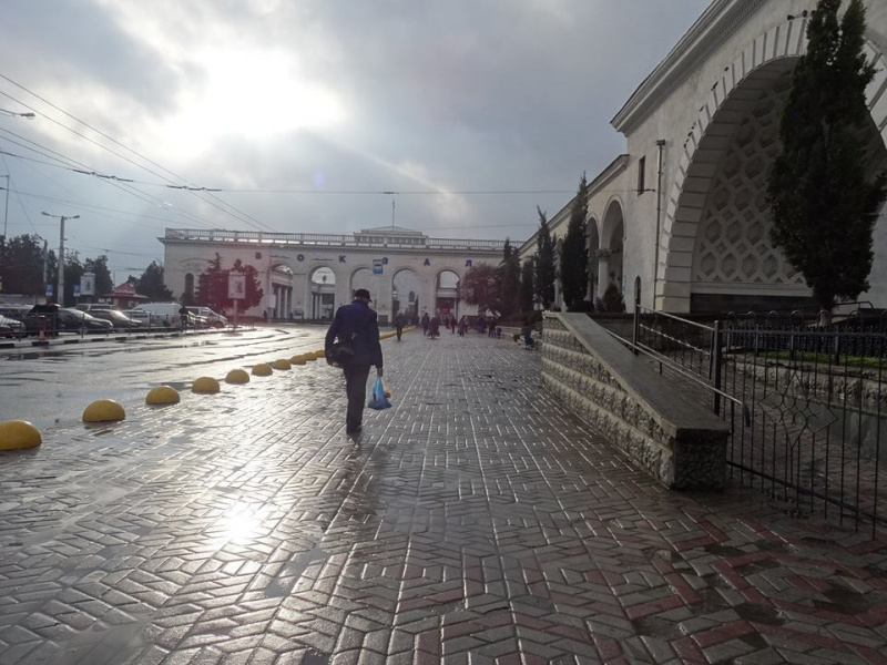 "Уже и вата жалуется": как сейчас живет оккупированный Симферополь (фото)