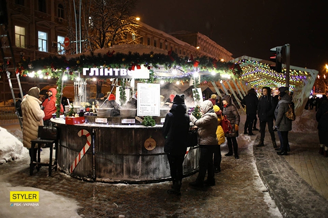 Открытие елки в Киеве: появились впечатляющие фото новогодней красавицы (фоторепортаж)